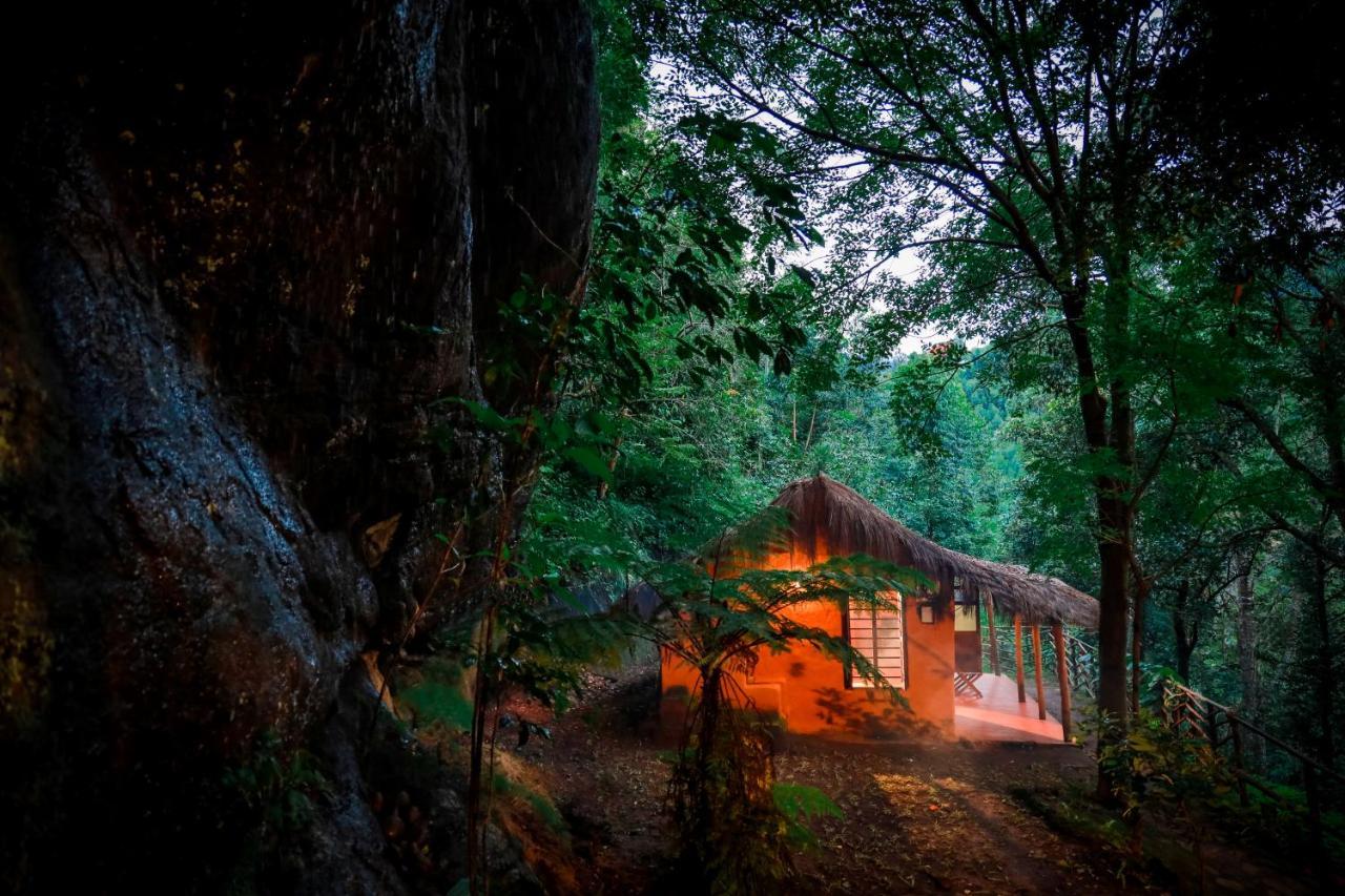 Golden Fern Resort Kanthalloor Exterior foto