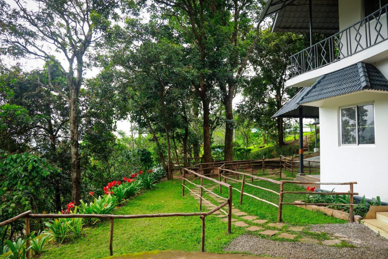 Golden Fern Resort Kanthalloor Exterior foto