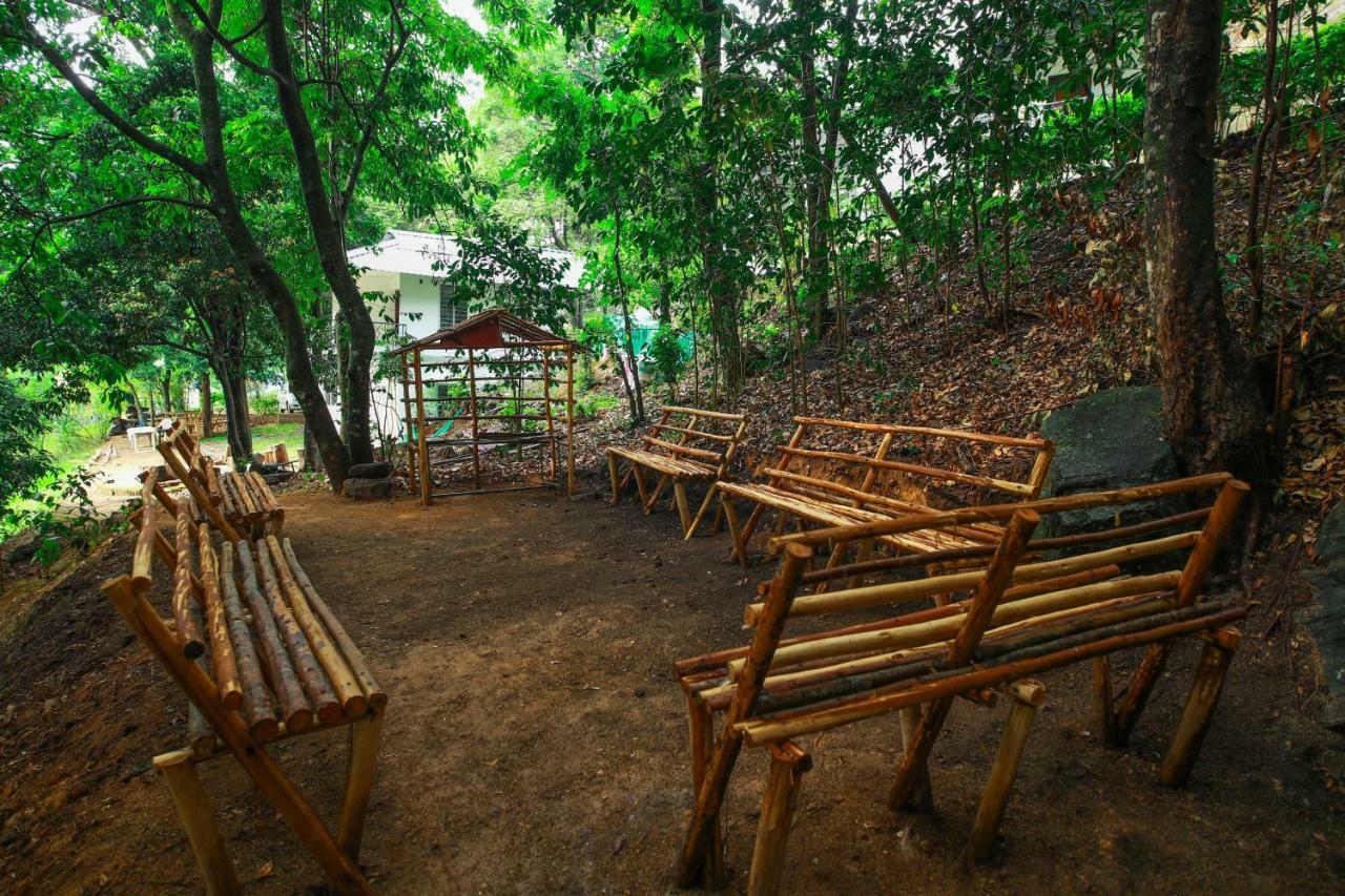Golden Fern Resort Kanthalloor Exterior foto
